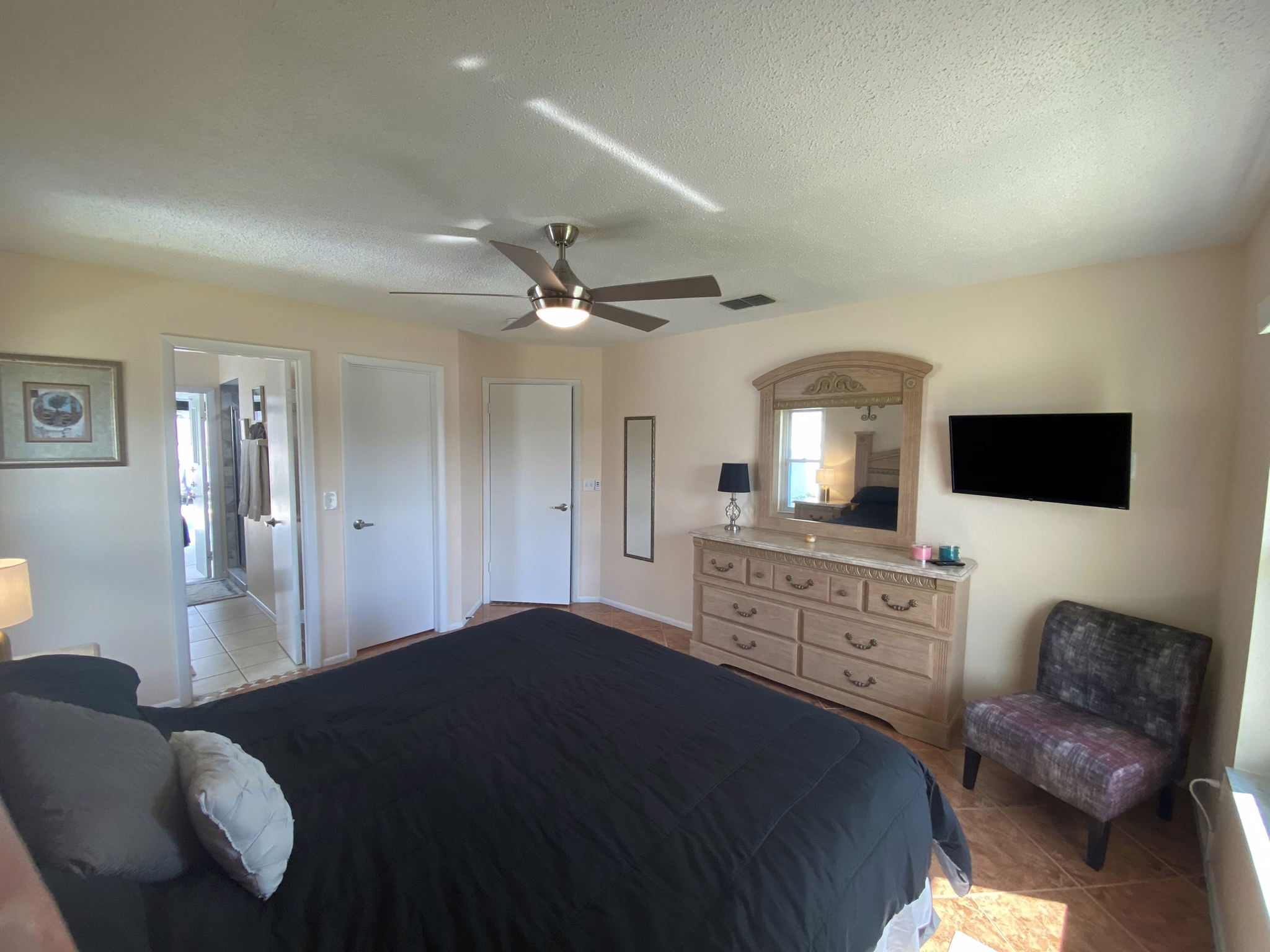 Master bedroom looking toward the en-suite